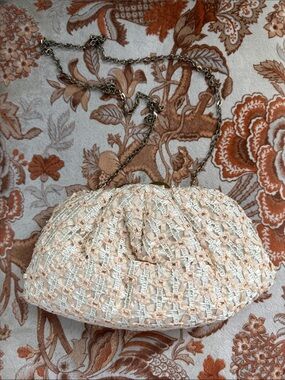 Vintage PL USA Ivory Blush Evening Clutch Kiss Lock Gold Chain Purse Convertible